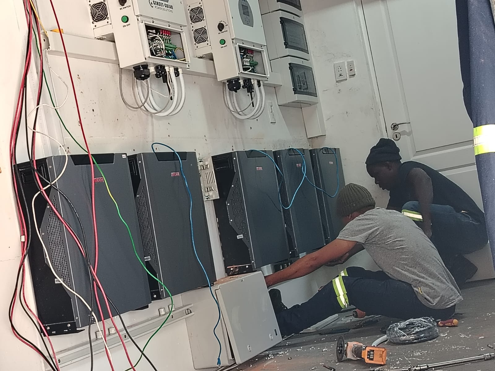 b67ea809-58af-4aeb-83f6-61dd721f5a2e